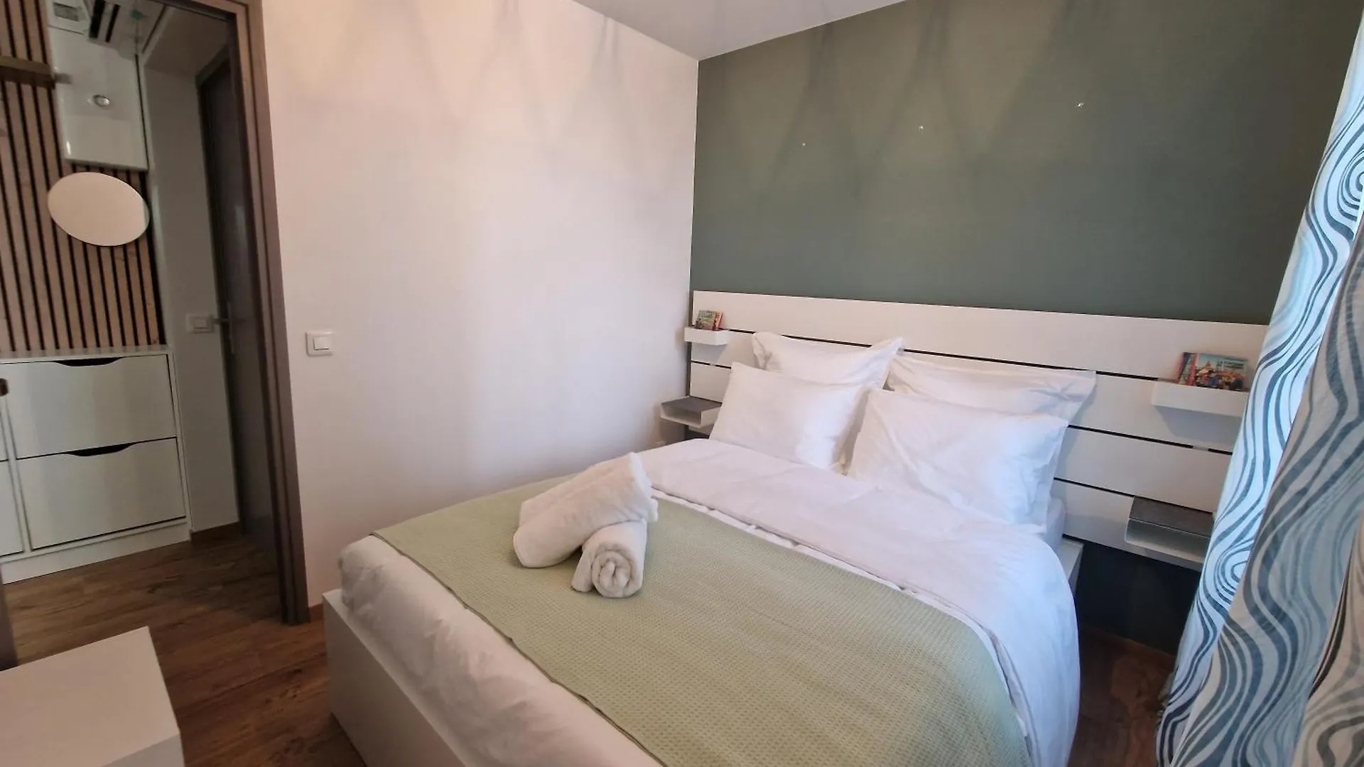 Maison D'Hotes Avec 3 Appartements Et Un Studio Viry-Châtillon