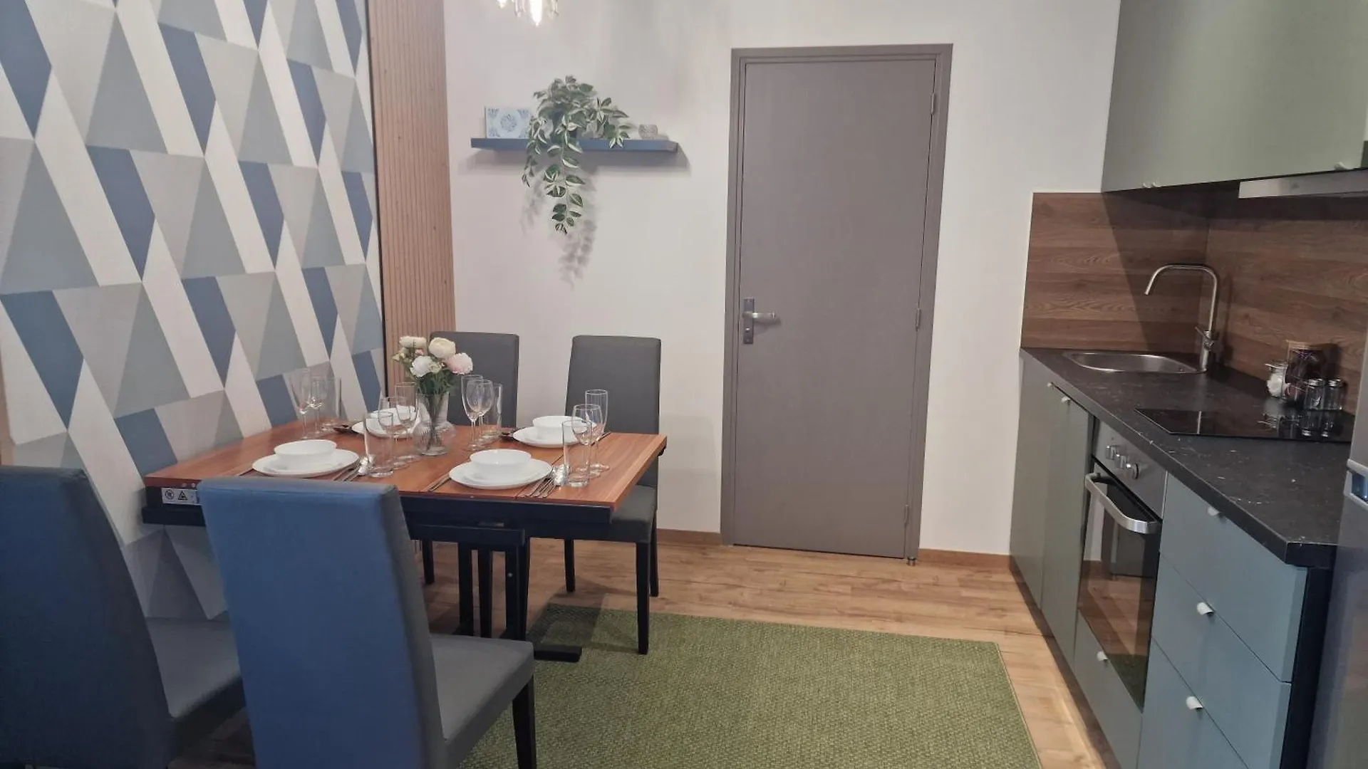 Maison D'Hotes Avec 3 Appartements Et Un Studio Viry-Chatillon