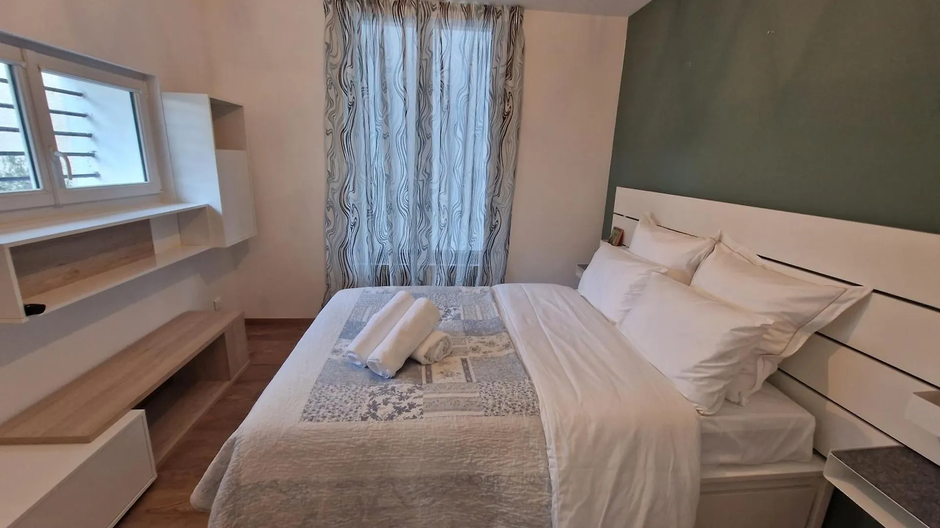 Maison D'Hotes Avec 3 Appartements Et Un Studio Viry-Chatillon Apartment